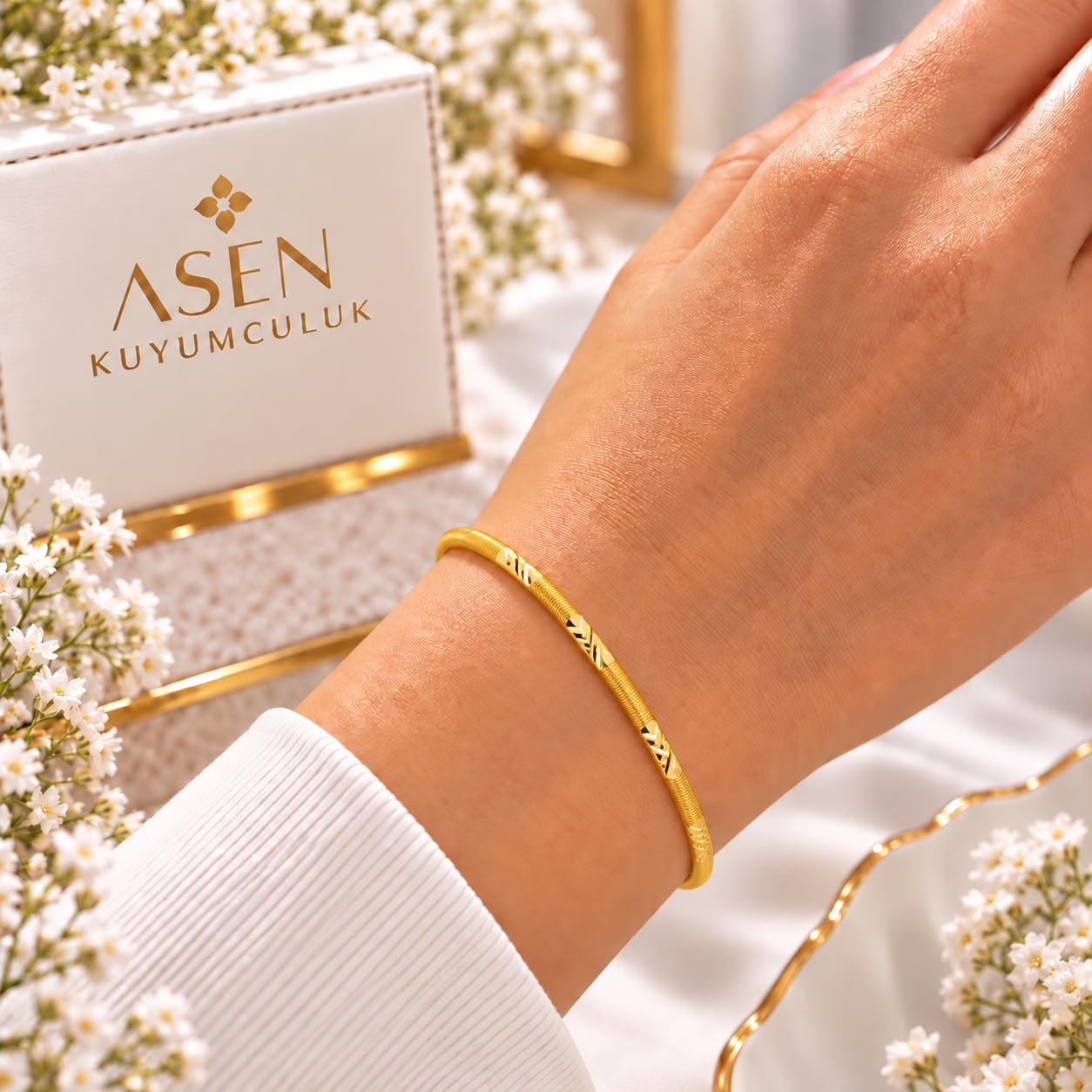YILDIZLI AJDA MODELİ BİLEZİK